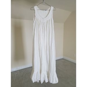 1970s nightgown